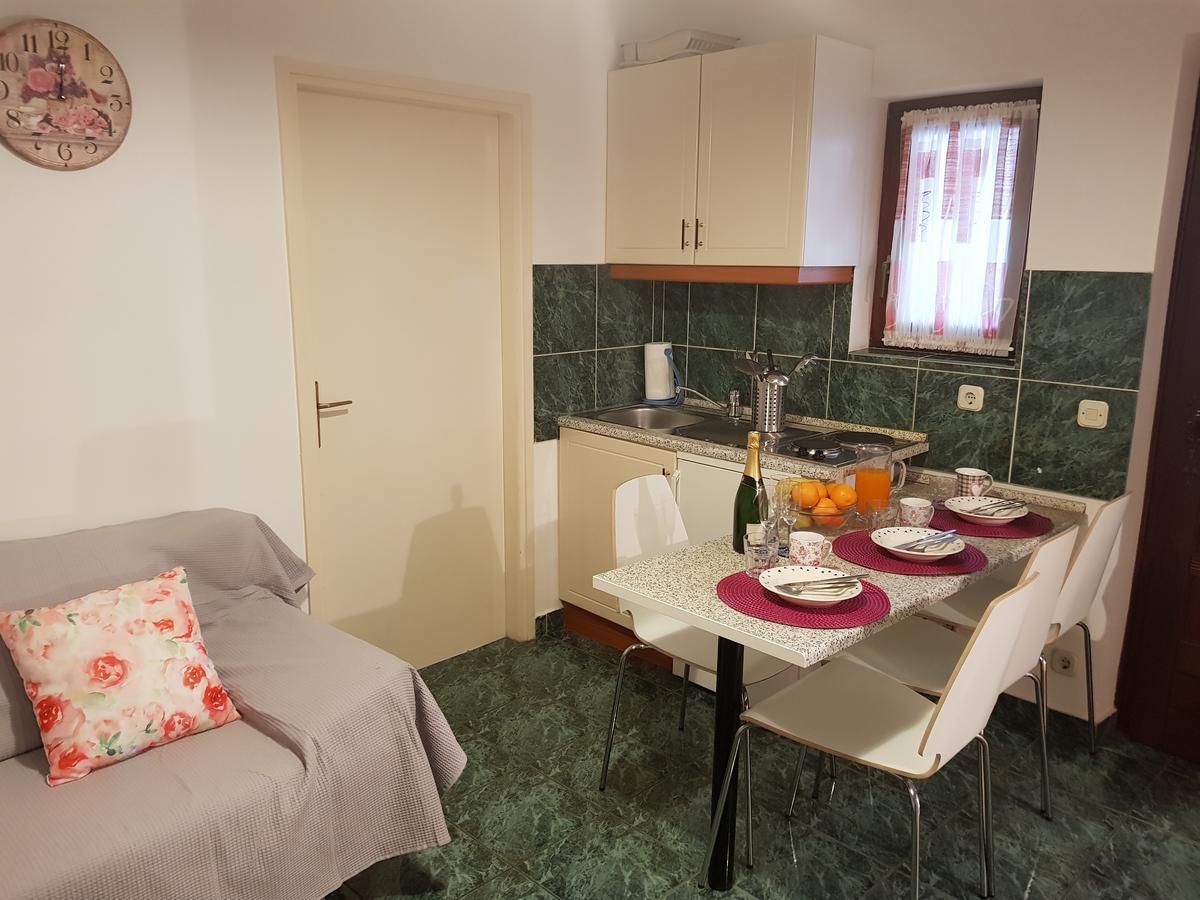 Apartmani Zoric Водице Екстериор снимка