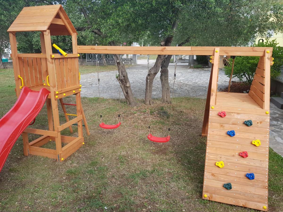 Apartmani Zoric Водице Екстериор снимка